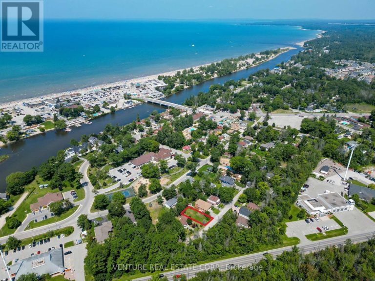 74 FOREST AVENUE Wasaga Beach
