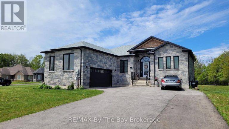16 WALNUT DRIVE Wasaga Beach
