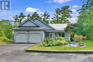 1327 RIVER ROAD E Wasaga Beach