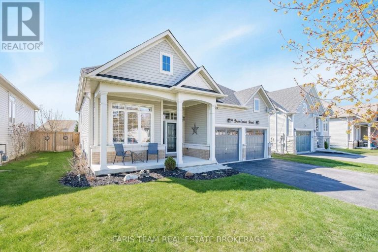 9 BROADPOINT STREET Wasaga Beach
