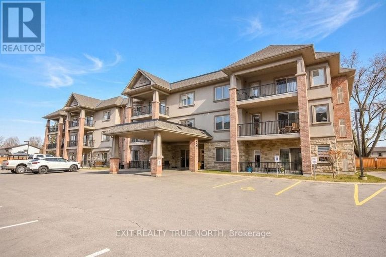 204 - 19B YONGE STREET N Springwater (Elmvale)