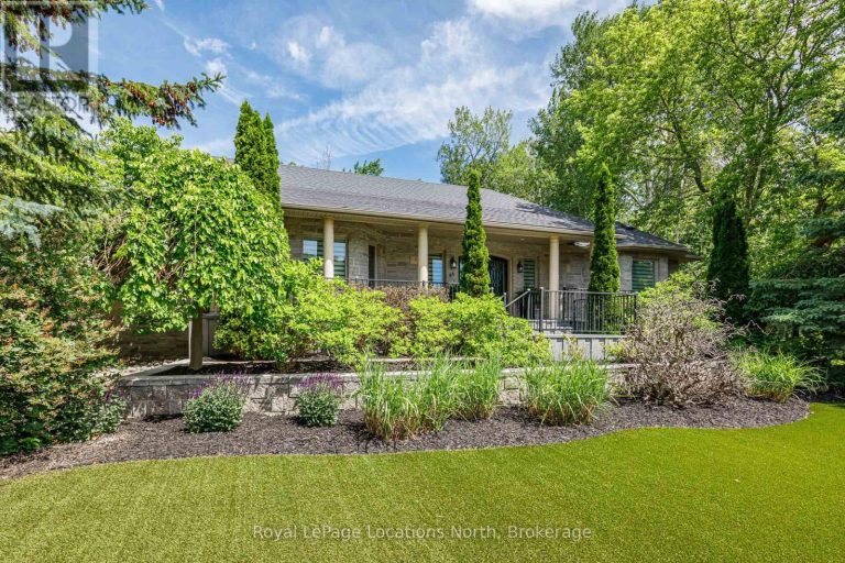44 BLACKBURN AVENUE Clearview (Nottawa)
