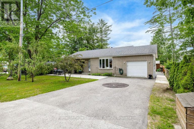 39 MCCAGUE STREET Wasaga Beach