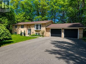 135 CHRISTOPHER AVENUE Wasaga Beach