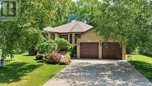 54 FAIRWAY CRESCENT Wasaga Beach