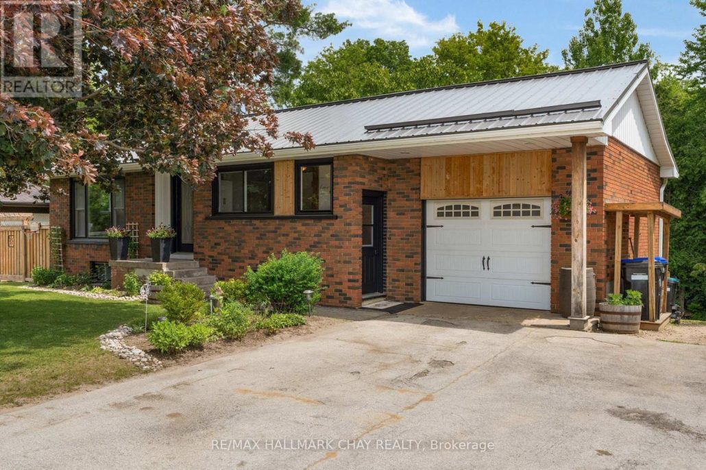 2 WYANT DRIVE Clearview (Stayner)