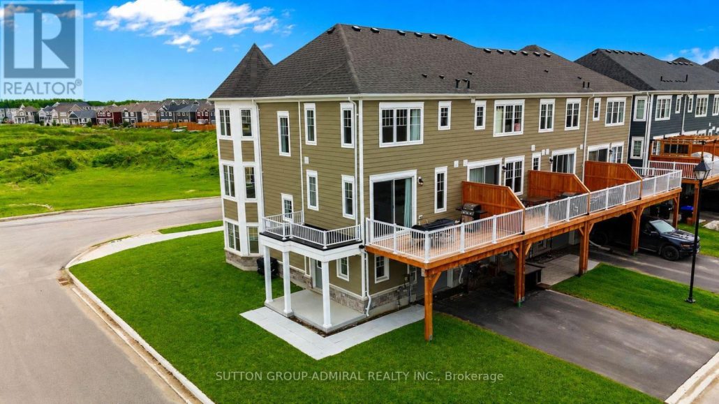 83 SHELBURNE AVENUE Wasaga Beach