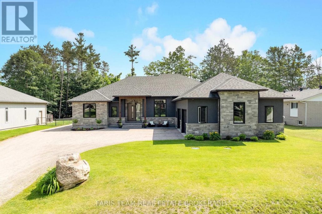 7 REYNOLDS ROAD Tiny (Wyevale)
