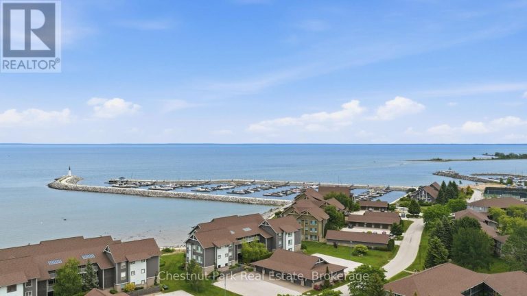 504 MARINERS WAY Collingwood