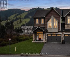 126 DELPHI LANE Blue Mountains