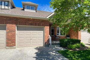 18 - 111 EMPIRE LANE Meaford
