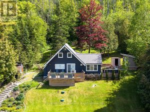 104 OLD 26 HIGHWAY Meaford