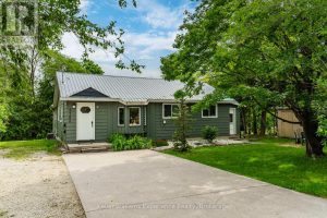 9782 BEACHWOOD DRIVE Collingwood