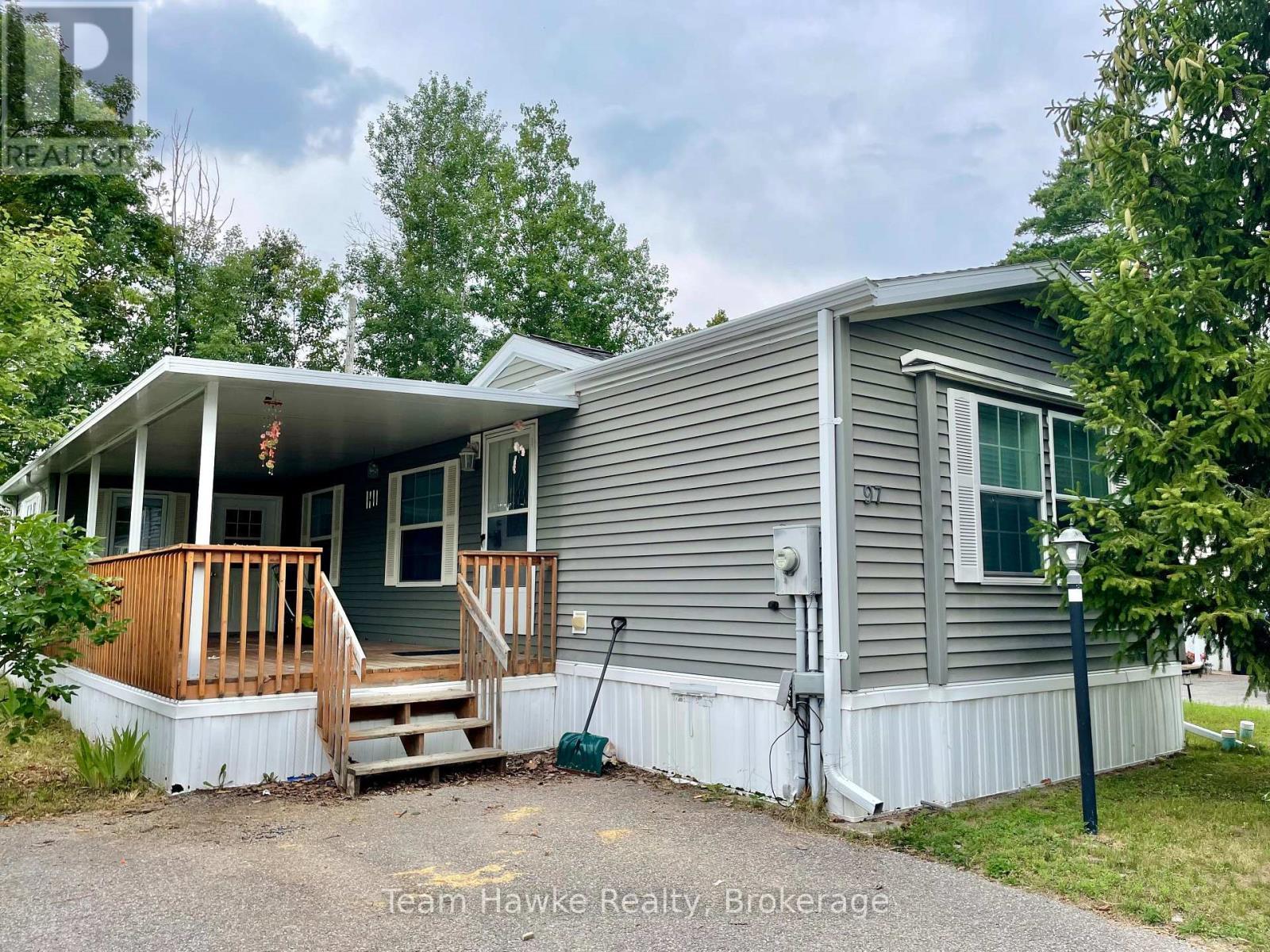 97 GEORGIAN GLEN DRIVE Wasaga Beach