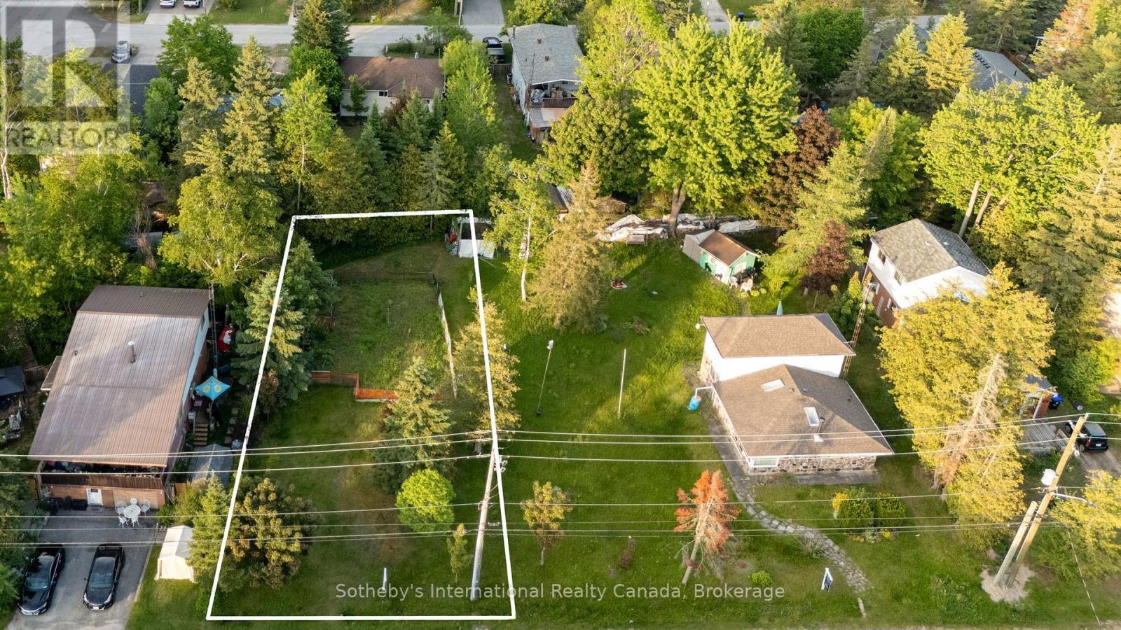 11 62ND STREET S Wasaga Beach