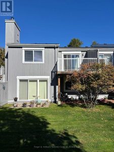 93 - 23 DAWSON DRIVE Collingwood
