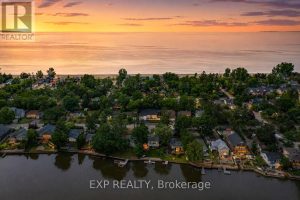 256 OLD MOSLEY STREET Wasaga Beach