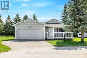 77 PENNSYLVANIA AVENUE Wasaga Beach