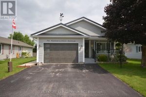 70 PENNSYLVANIA AVE Wasaga Beach