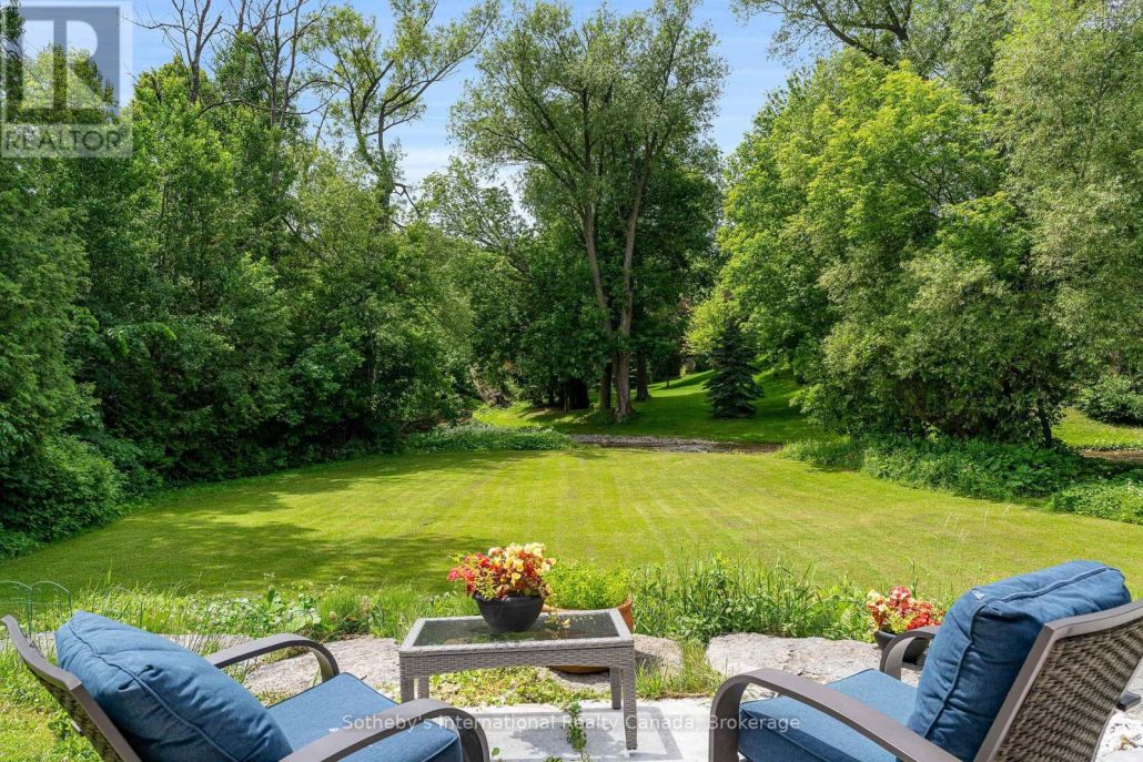640 MOUNTAIN ROAD Collingwood