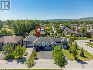 6 THOMAS DRIVE Collingwood