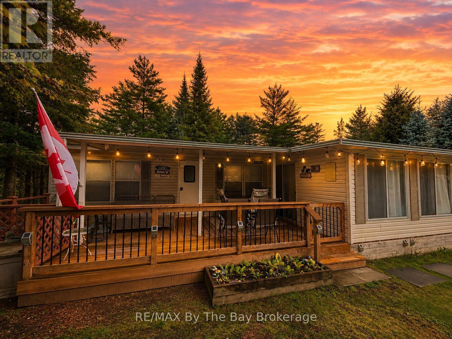 168 - 85 THEME PARK DRIVE Wasaga Beach