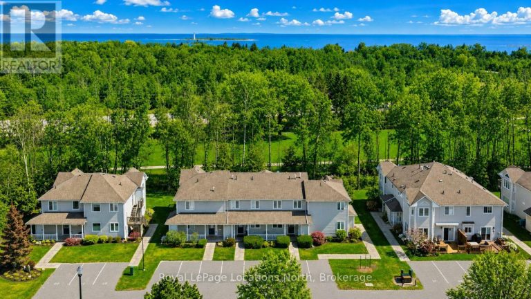 43 SUNDIAL COURT