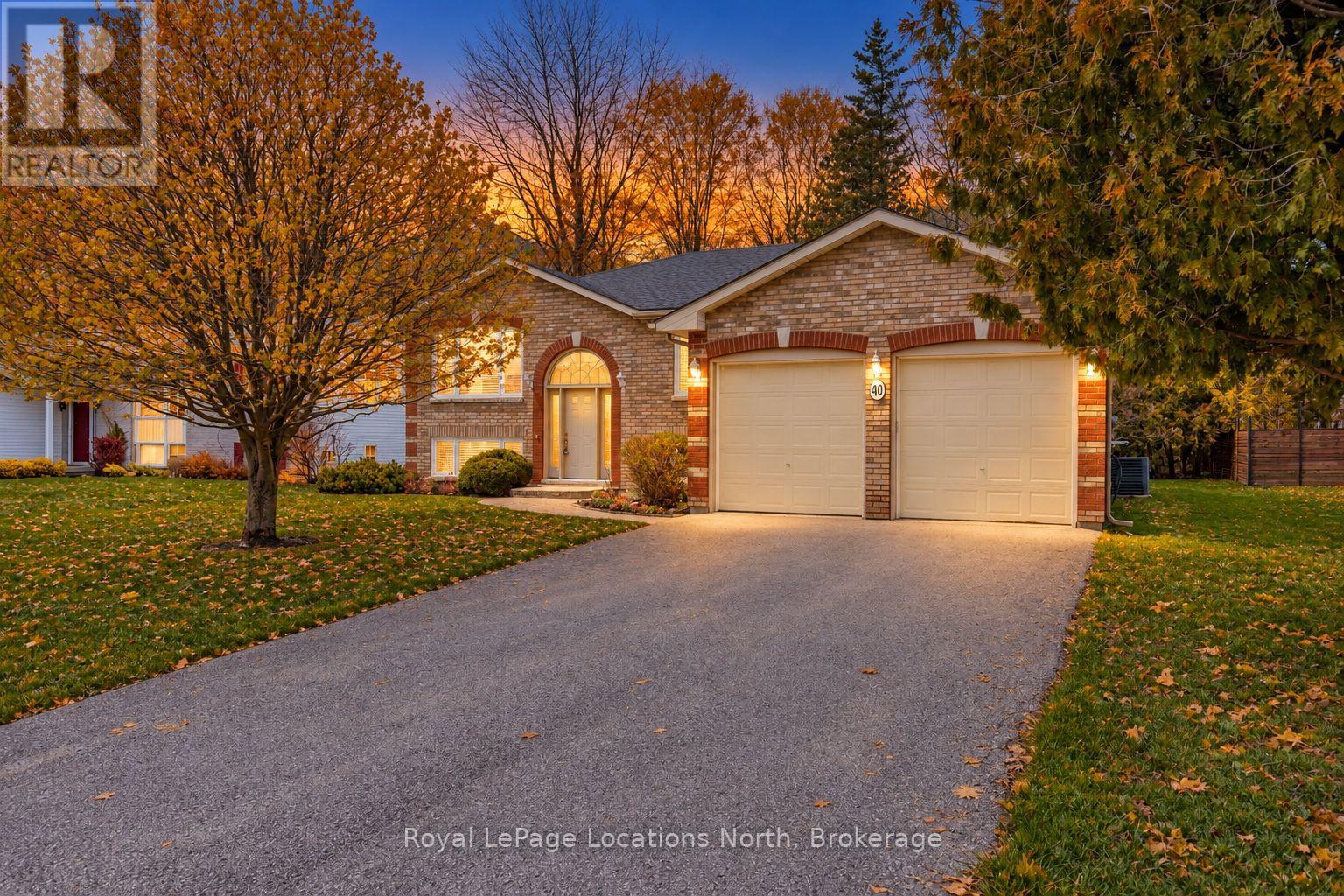 40 FAIRWAY CRESCENT Wasaga Beach