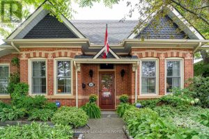 148 NAPIER STREET Collingwood