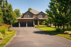 155 GLENLAKE BOULEVARD Collingwood