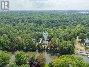 26 STROUD CRESCENT Wasaga Beach