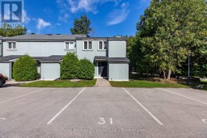 31 - 127 FAIRWAY CRESCENT Collingwood