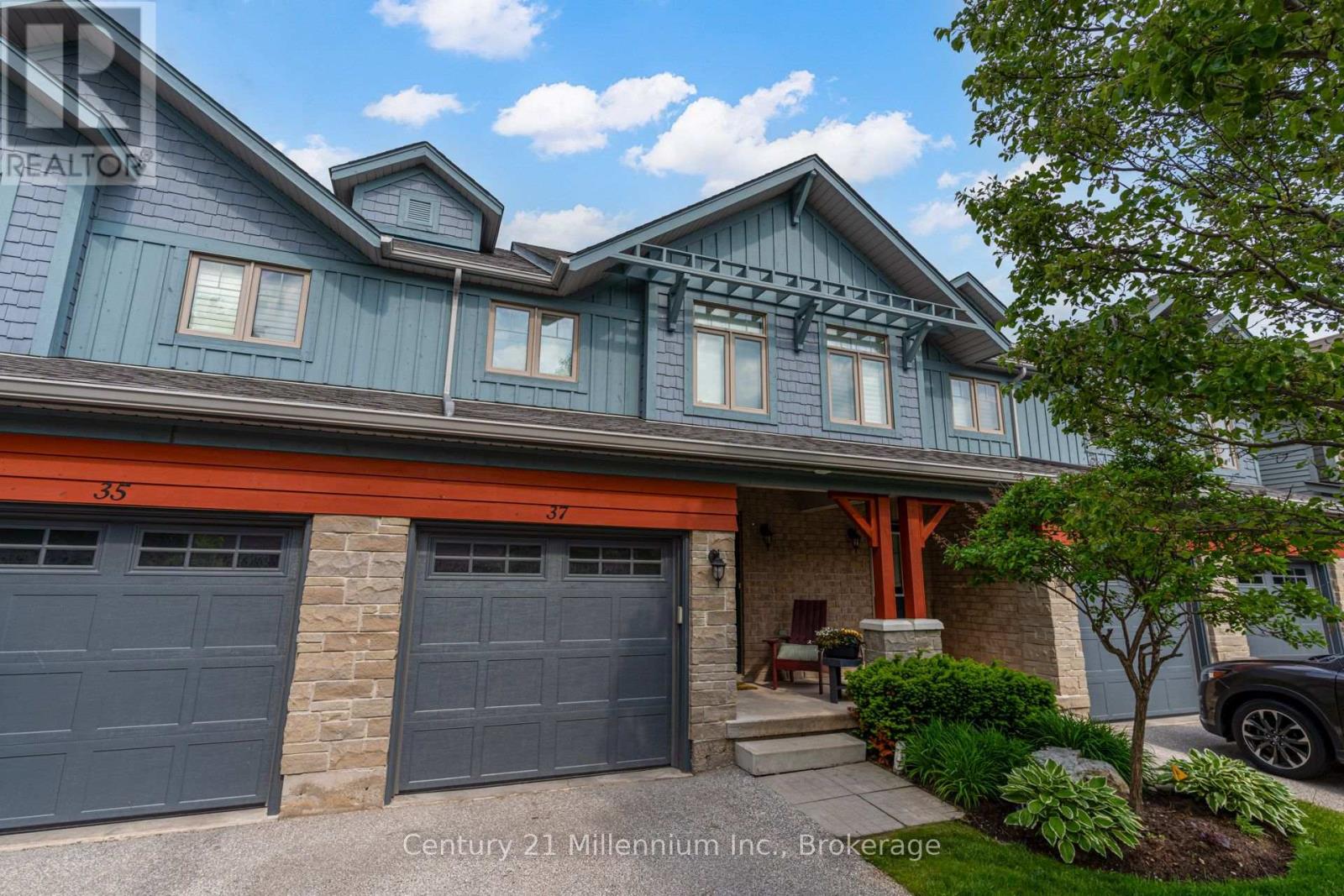 37 - 37 SILVER GLEN BOULEVARD Collingwood