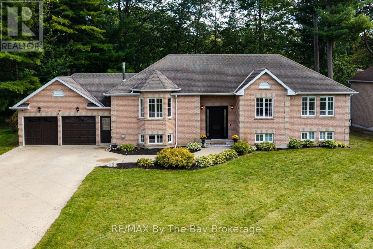 29 DOWNER CRESCENT Wasaga Beach