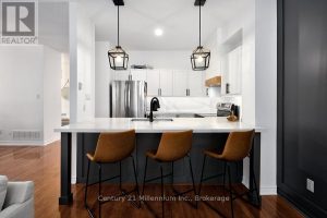 28 - 110 NAPIER STREET W Blue Mountains