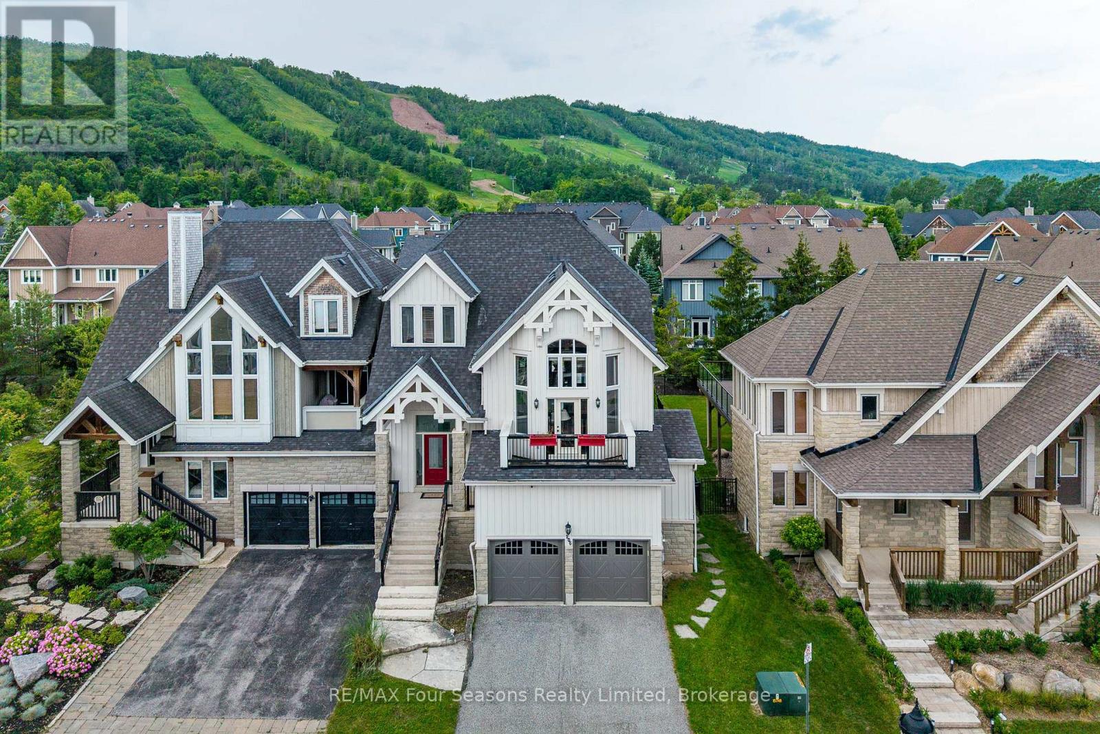 106 VENTURE BOULEVARD Blue Mountains