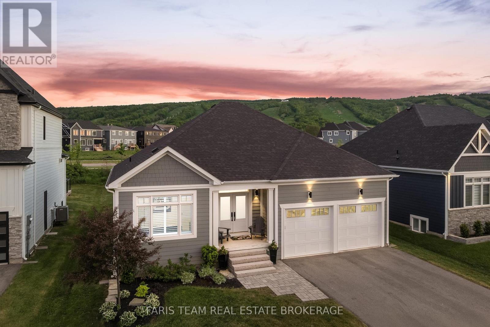 107 STILLWATER CRESCENT Blue Mountains