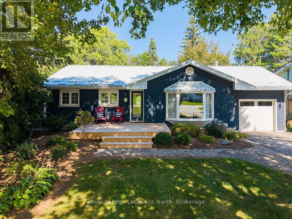 32 NAPIER STREET E Blue Mountains